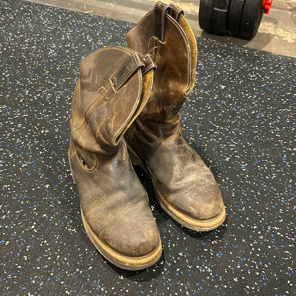 Justins work boots 9D